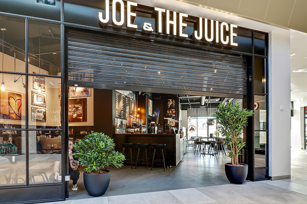 Butikssikring. Rullejalousier til tyverisikring af butikker.